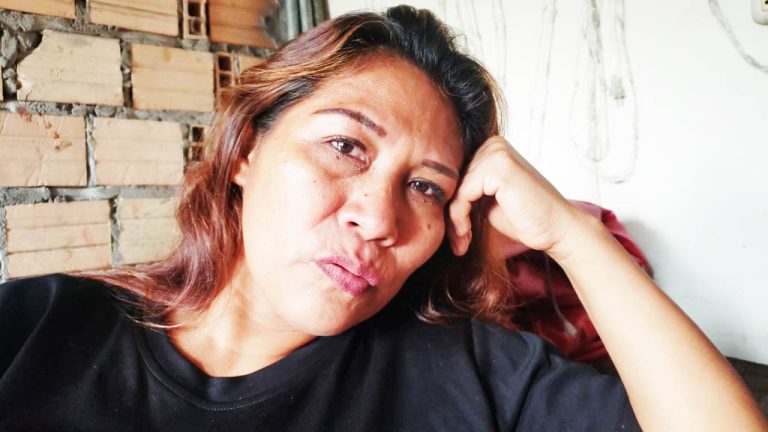 Madre vive horas de dolor tras muerte de su hija en accidente de tránsito en Lima