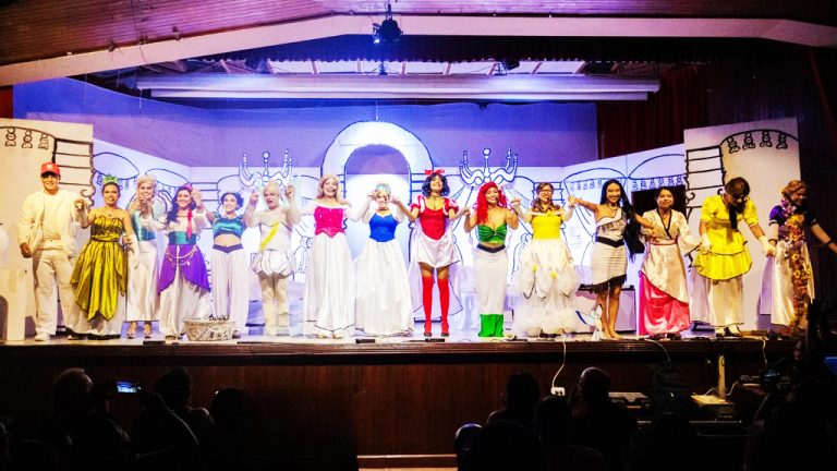 “Princesas” cierra temporada con lleno total y se consolida como uno de los éxitos teatrales del año