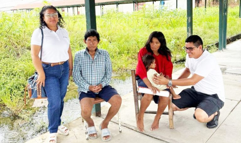 Niños superan la tos ferina y retornan a sus comunidades en Urarinas