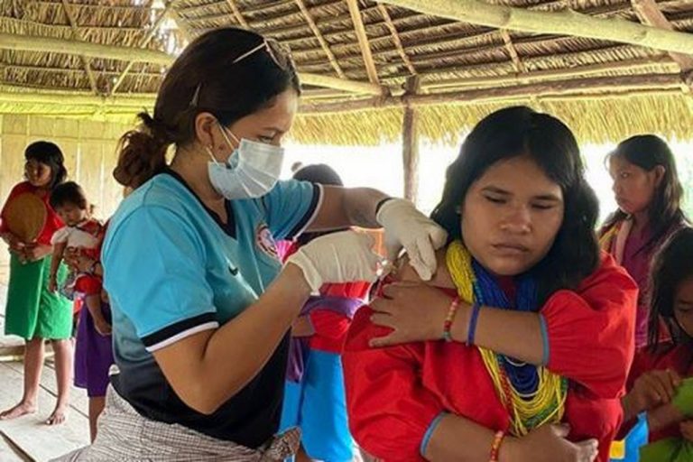 MINSA Móvil brinda atención médica especializada gratuita en comunidades de Urarinas