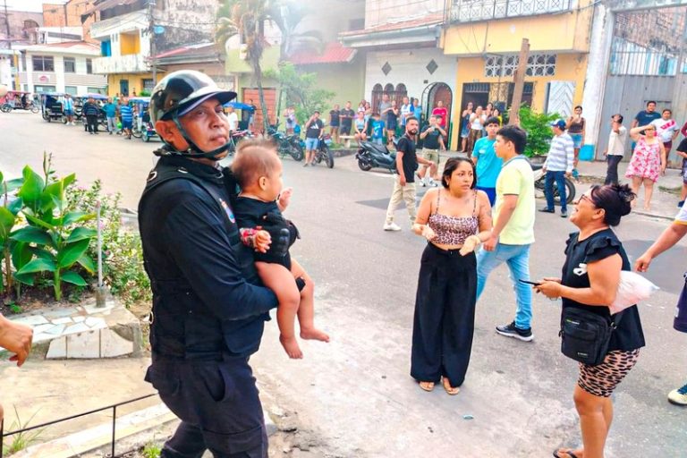 Serenazgo de Maynas actúa rápidamente en incendio y salva a menor en peligro