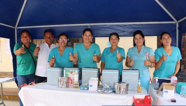 Vacunación contra el dengue avanza en Loreto para menores de 10 a 16 años