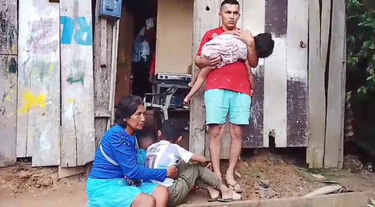 Madre habría abandonado a sus tres hijos y deja a familia en situación crítica en Belén