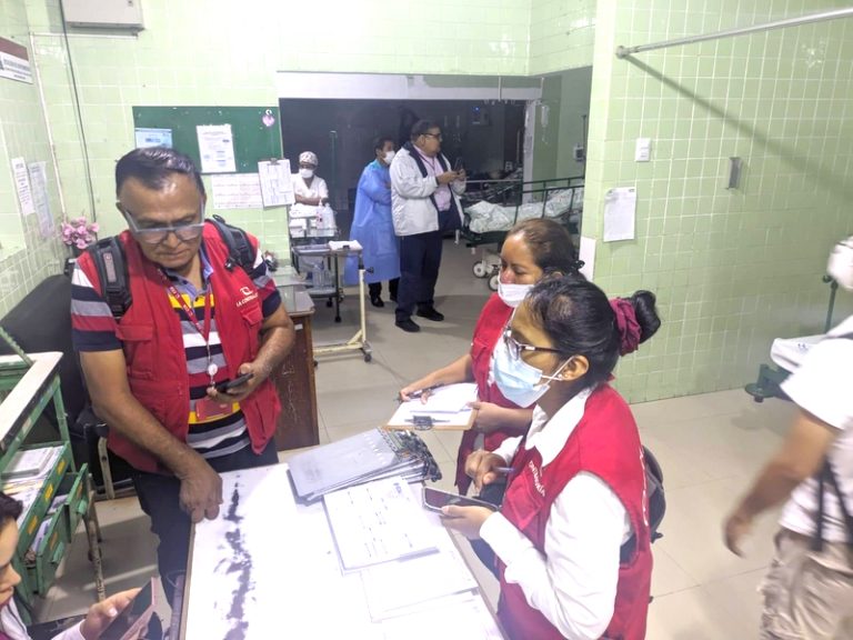 Contraloría supervisa atención y servicios críticos en operativo inopinado al Hospital Regional