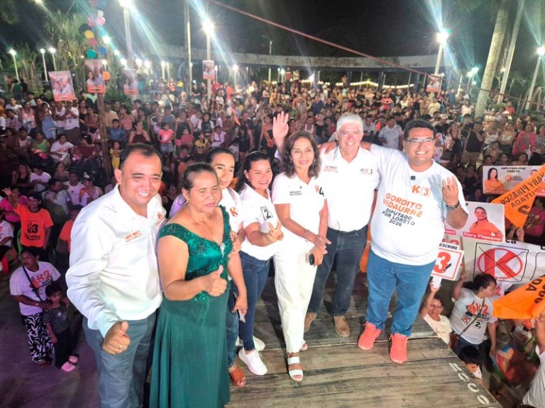 Candidatos al senado y diputados por Fuerza Popular invitados al 52° Aniversario de AH Múnich