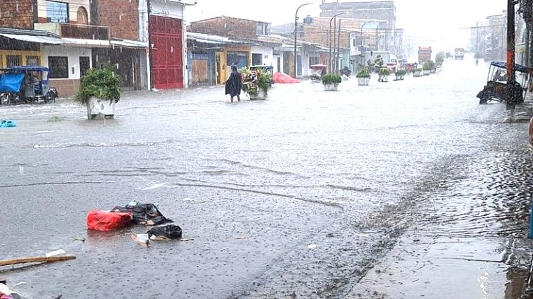 SENAMHI advierte semana de lluvias intensas y creciente sostenida de los ríos en Loreto