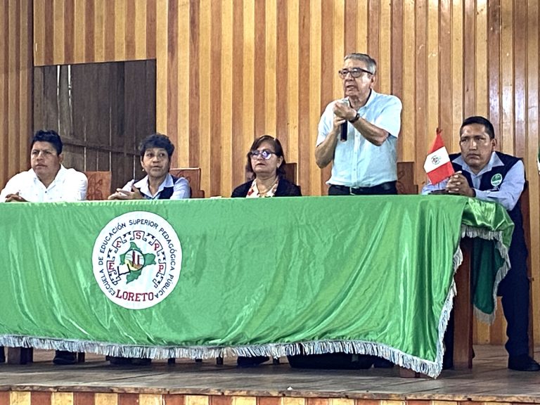 Hay que ser conscientes que en nuestra región la educación de los pueblos indígenas está abajo, en el fondo”