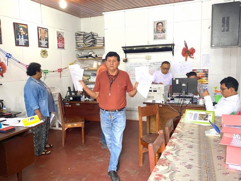 Algunos trabajadores afiliados al SUT Gorel renunciaron a ese sindicato