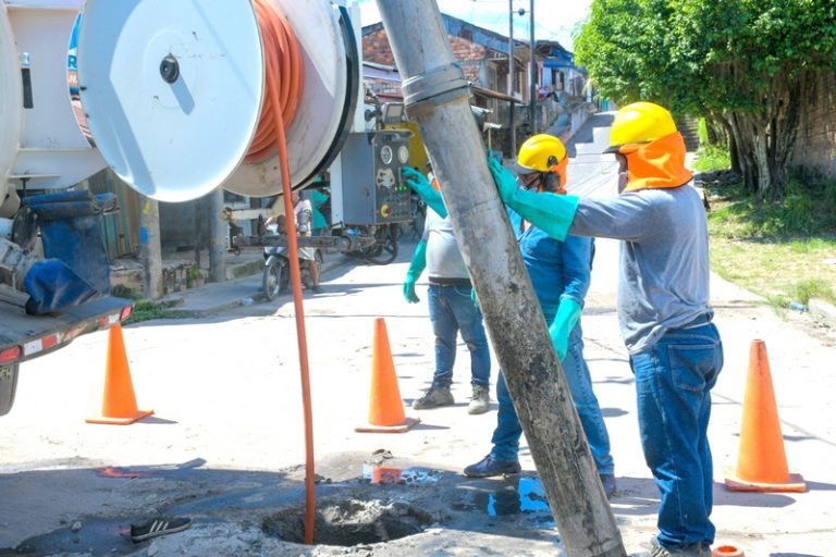Gorel-Opipp con hidrojets y máquinas balde realizan limpieza de buzones y sumideros