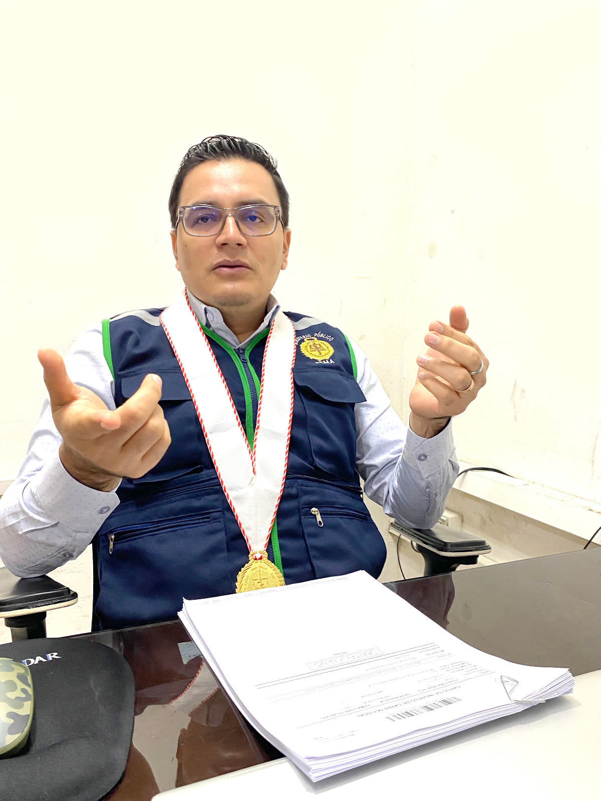 “Pese a que no se ha aumentado el presupuesto, es nuestro compromiso, ya no solo interdictar, sino golpear e investigar a quienes financian y suministran la cadena de la minería ilegal”